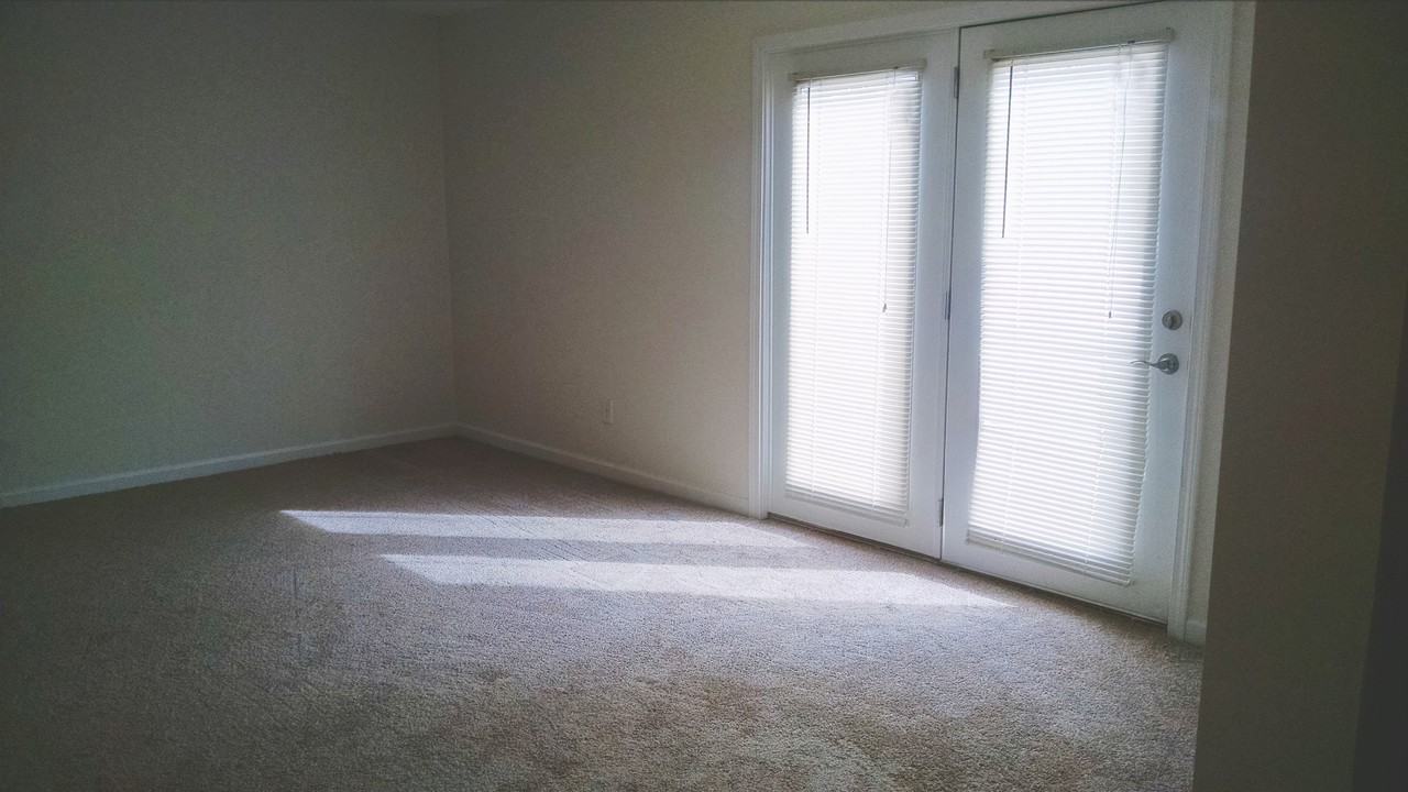 Fairway Apartments - Photo 2 of 10