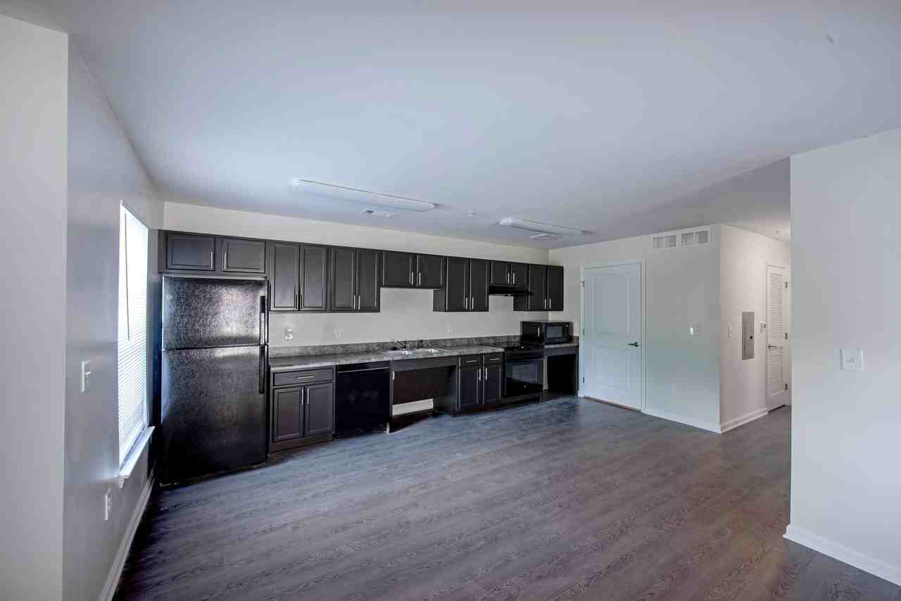 Watson Glades Place - Photo 2 of 33