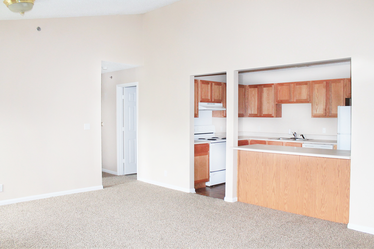 Sycamore Place Apartments - Photo 2 of 19