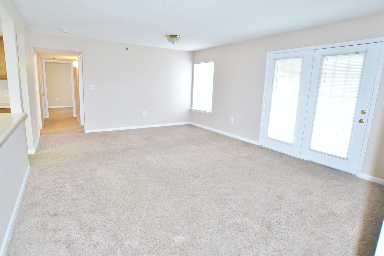 Sycamore Place Apartments - Photo 3 of 19