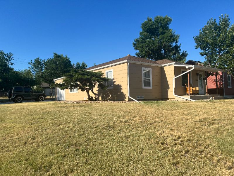 240 Saint Andrew St - Photo 2 of 10