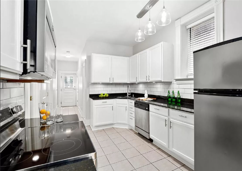 4410 Chouteau Ave - Photo 2 of 10