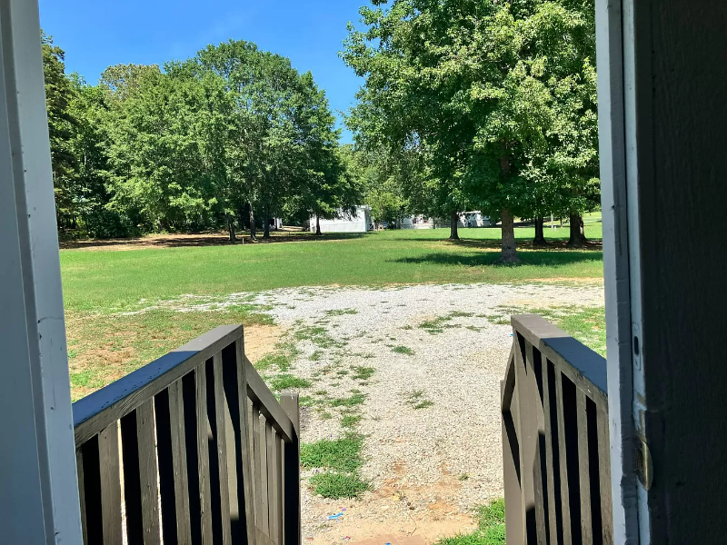 330 Mangle Dr - Photo 2 of 12