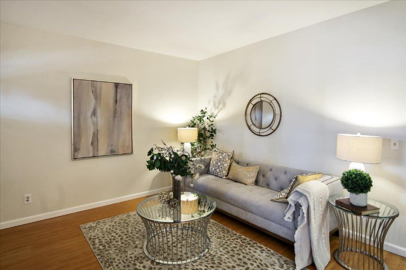 1719 Flickinger Ct - Photo 2 of 11