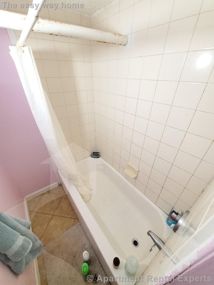 305 Rindge Ave #B - Photo 5 of 7