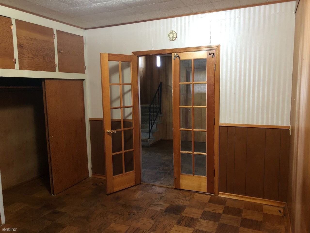 202 S B St - Photo 3 of 9