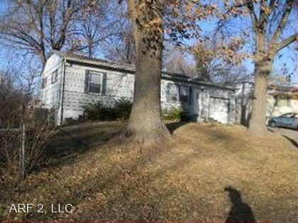 3721 Ne Cypress Dr - Photo 3 of 6