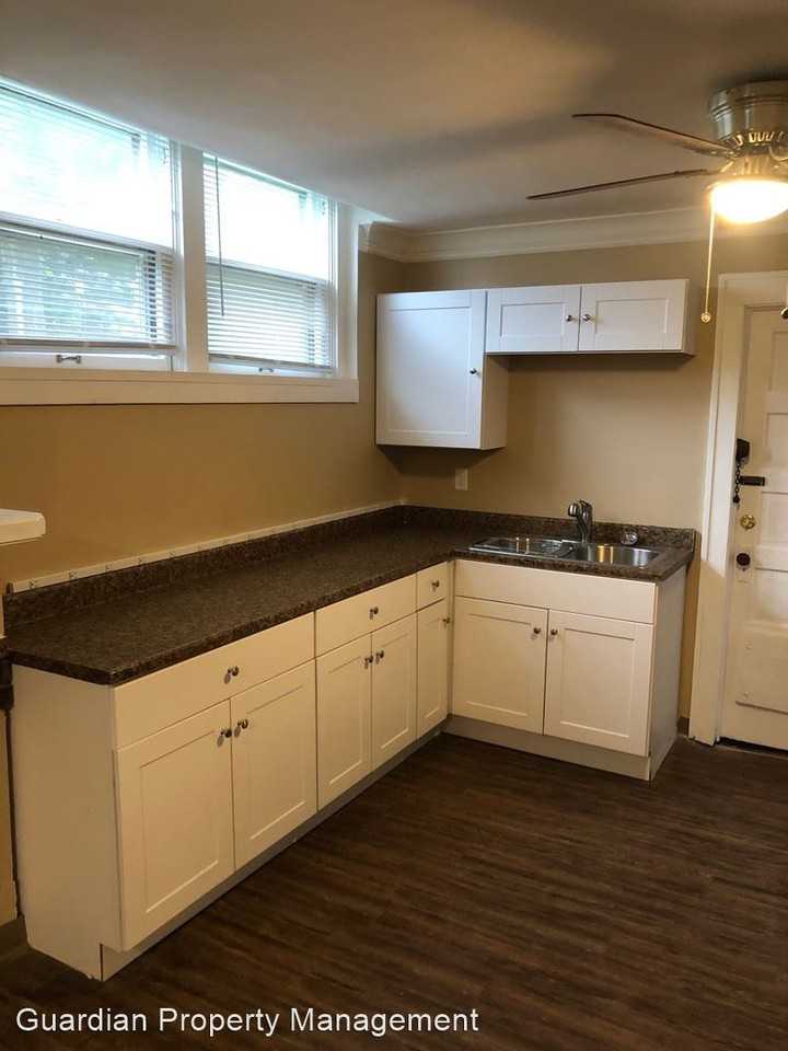 477 Macalester St - Photo 3 of 10