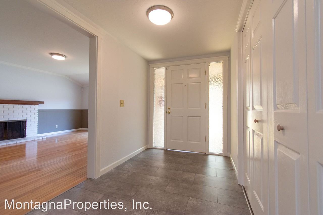 1363 Scossa Ave - Photo 2 of 20