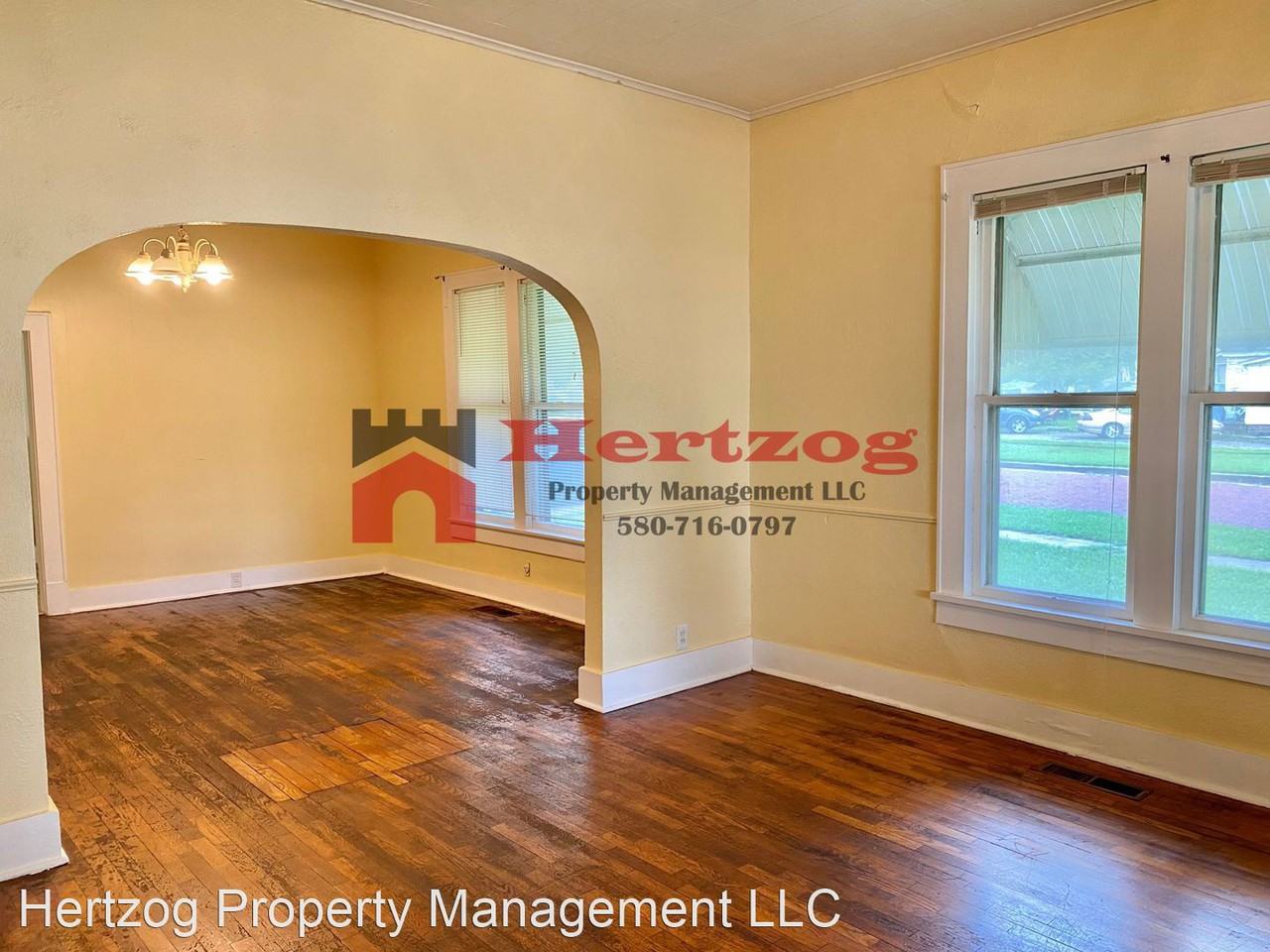 301 N 5th St - Photo 3 of 17