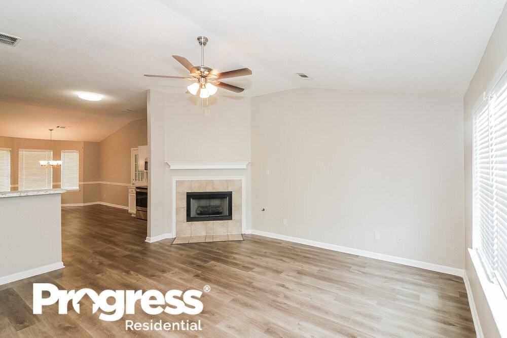 495 Oakland Hills Dr - Photo 4 of 16