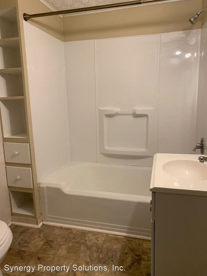 69 S Lexington Springmill Rd - Photo 2 of 30