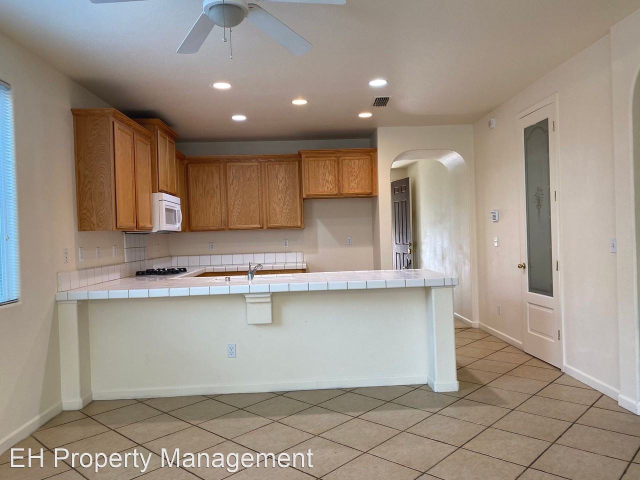 10108 Upshaw Way - Photo 3 of 11