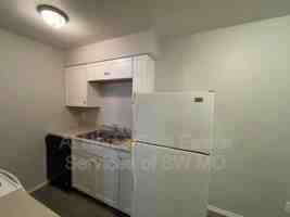 featured image of 900 S Crutcher Ave #1