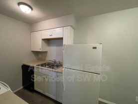 900 S Crutcher Ave #1 - Photo 1 of 1