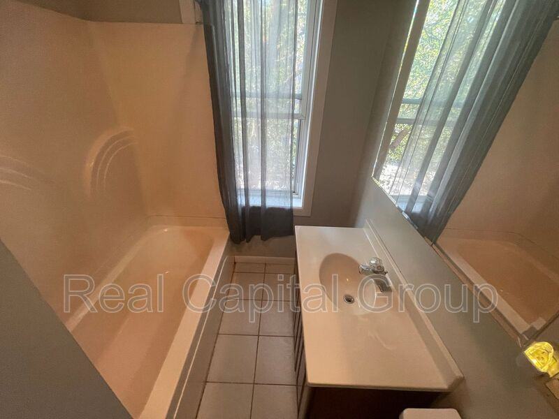 299 Hudson Ave - Photo 2 of 10