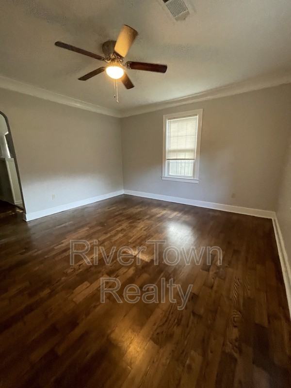 3336 Southern Ave - Photo 3 of 11