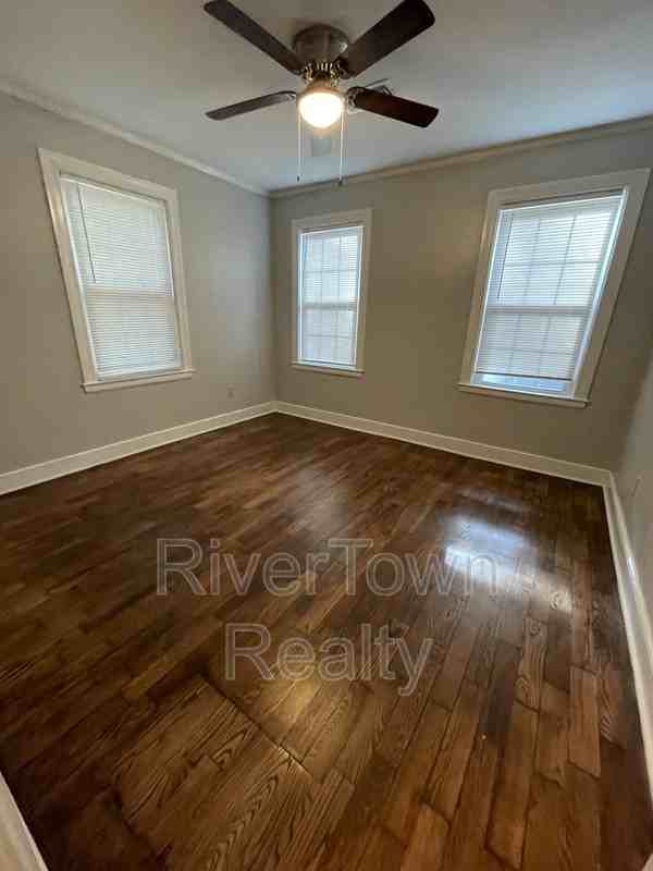 3336 Southern Ave - Photo 6 of 11