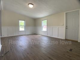 featured image of 4202 Ne 3rd St
