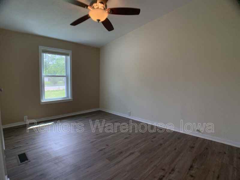 4202 Ne 3rd St - Photo 7 of 17