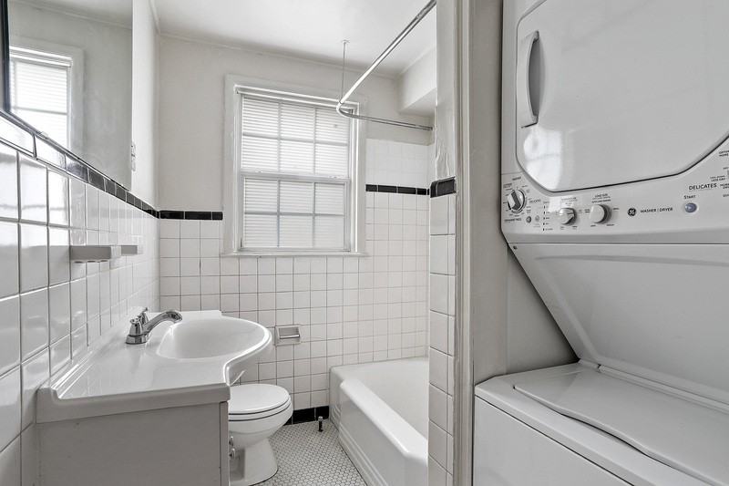 4236 Perkins Rd - Photo 7 of 15