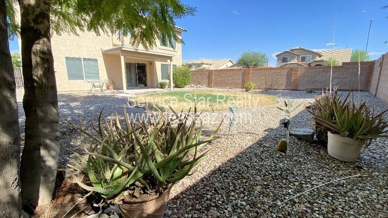 7805 S 46th Dr - Photo 6 of 34