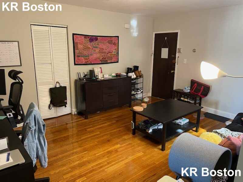 Selkirk Rd. & Chiswick Rd #4 - Photo 4 of 29