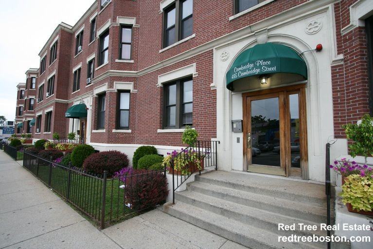 520 Cambridge St #3 - Photo 2 of 5