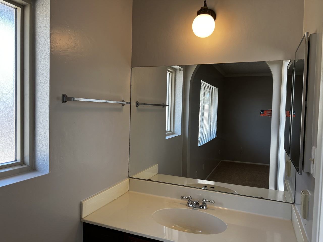 3424 W Aire Libre Ave - Photo 4 of 23