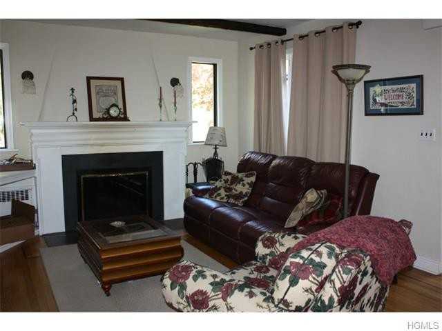 29 Old Orchard Rd - Photo 3 of 17