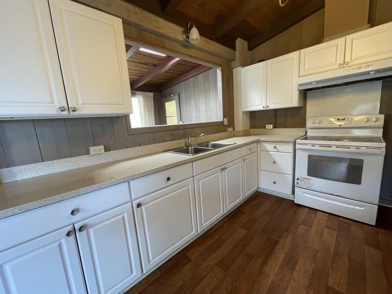 369 Puiwa Rd #1 - Photo 4 of 10