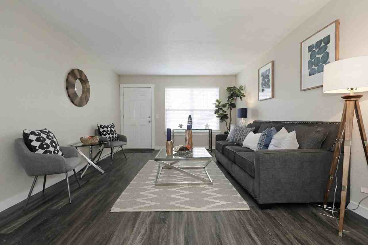 Bennett Pointe - Photo 2 of 17