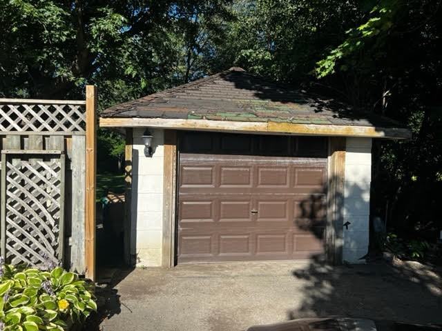 1193 Woodroffe Avenue - Photo 2 of 34