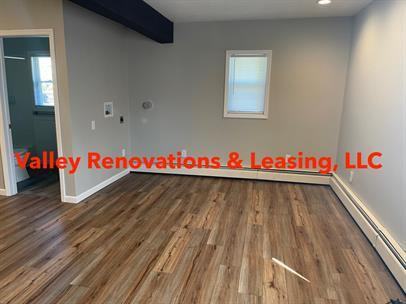 209 Perry St - Photo 2 of 6