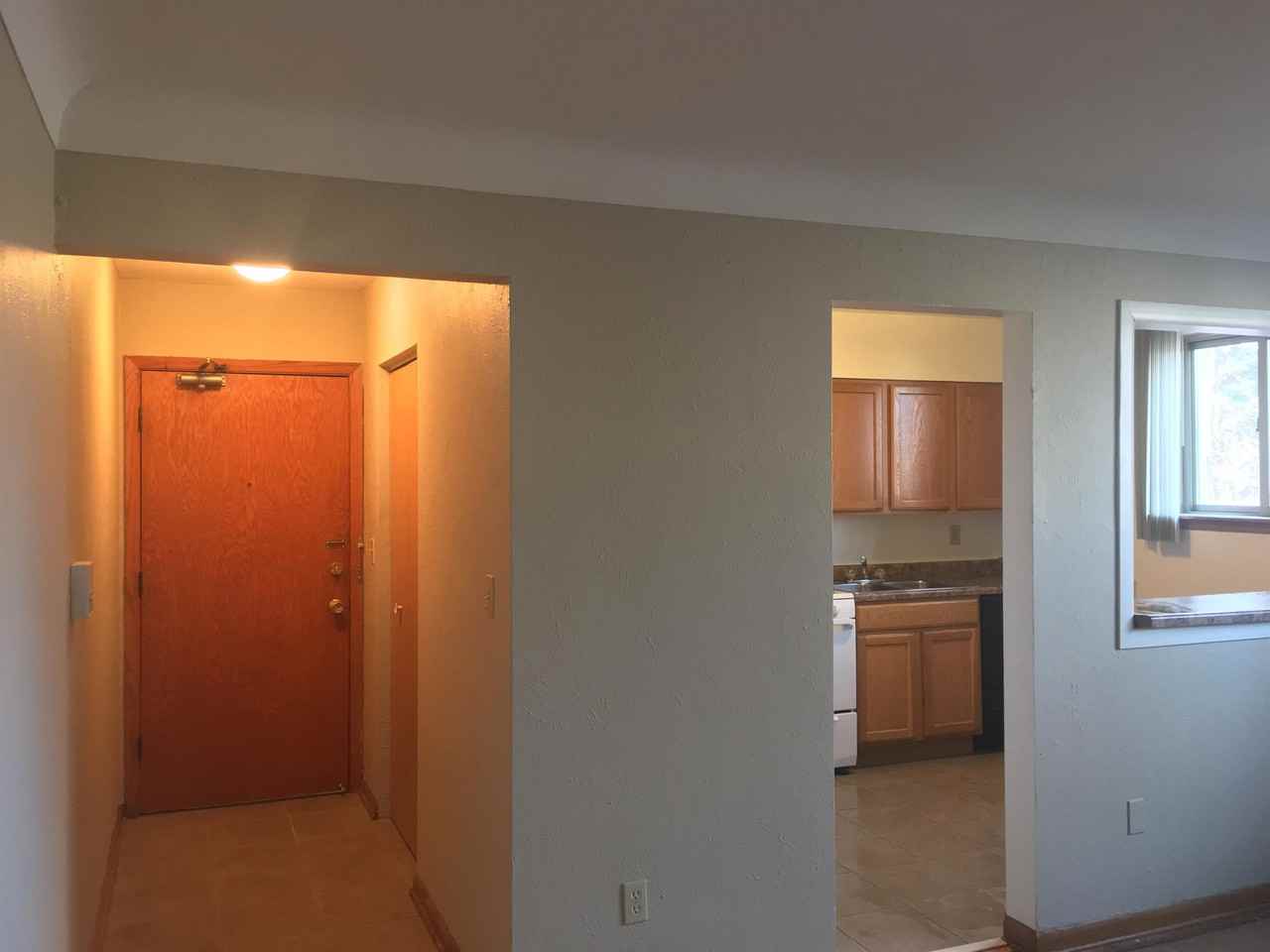 Rose Park Apt-1615 - Photo 3 of 15