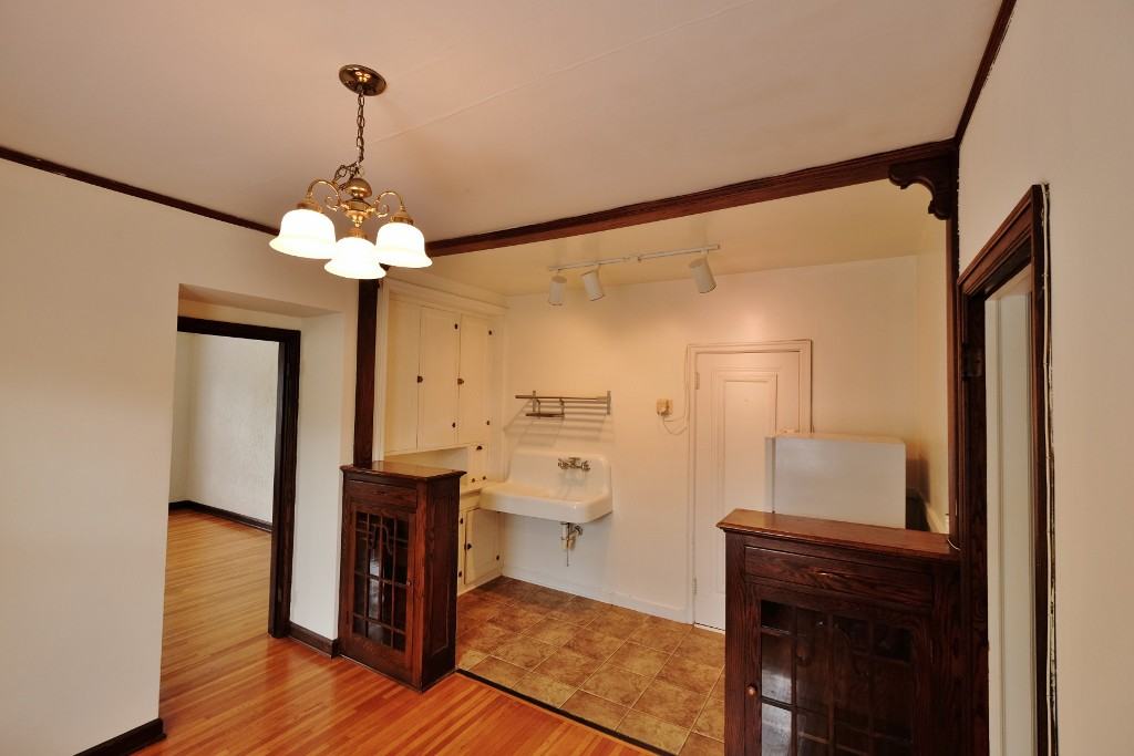 Linden Hills-2716 - Photo 2 of 20