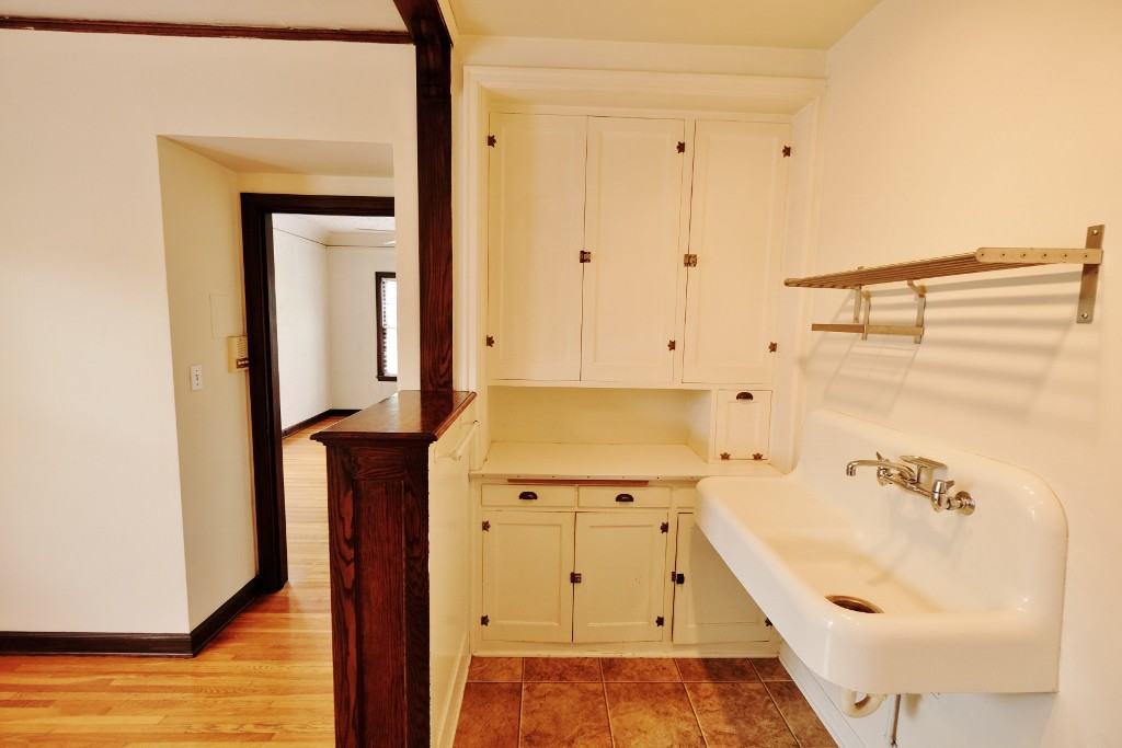 Linden Hills-2716 - Photo 3 of 20