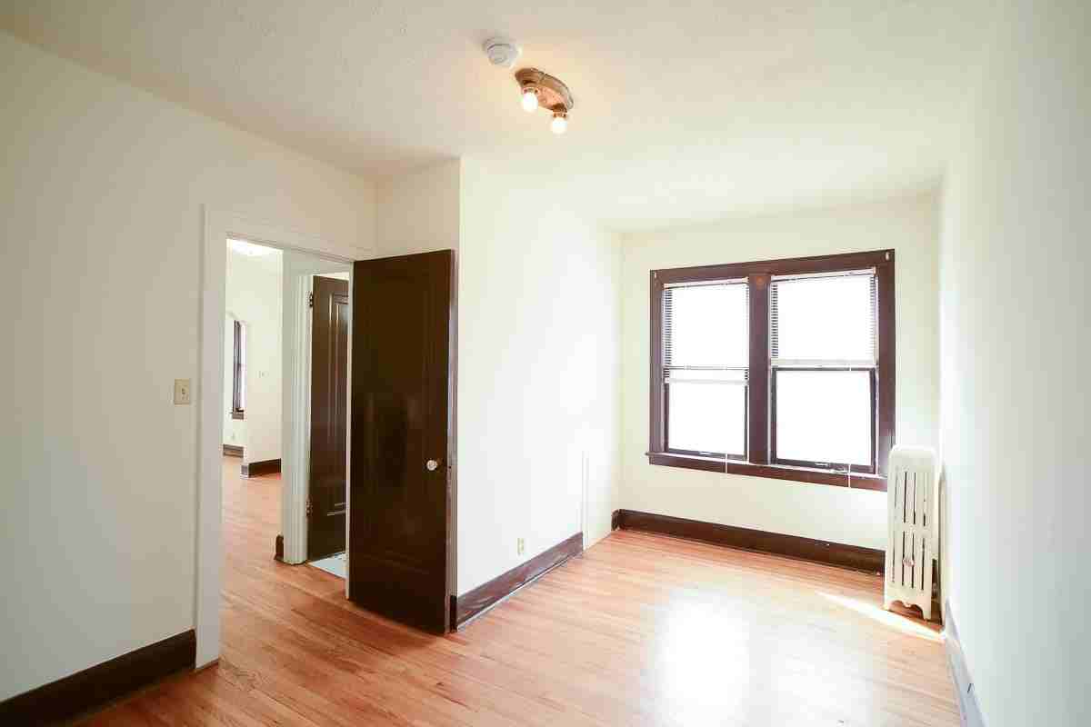 Girard Apartments - 3253 - Photo 3 of 18