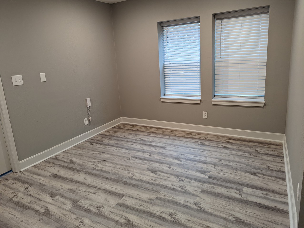 Brand New 1 bedroom aptm! ONE MONTH FREE rent! - Photo 3 of 10