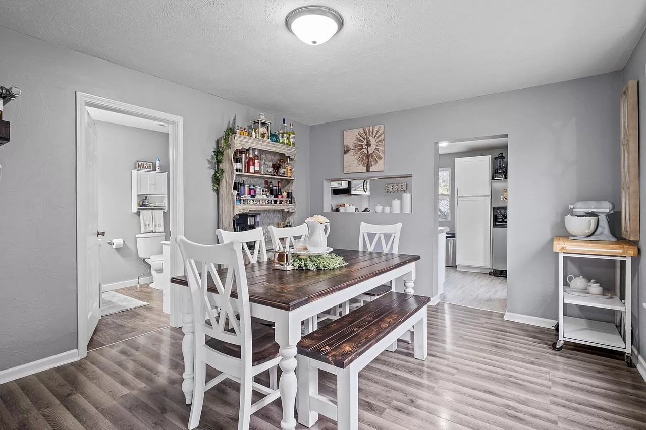 516 Worden Street Southeast - Photo 2 of 10