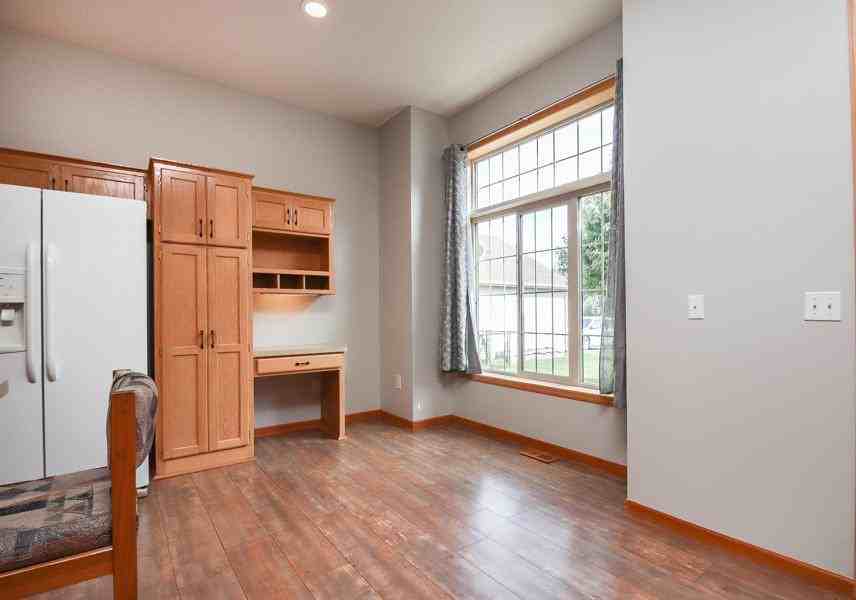 5501 145th Avenue Northwest - Photo 3 of 20