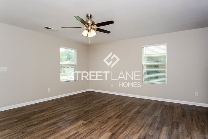 344 Mertle Dr Ne - Photo 2 of 15