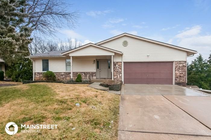 2020 San Angelo Dr - Photo 2 of 16