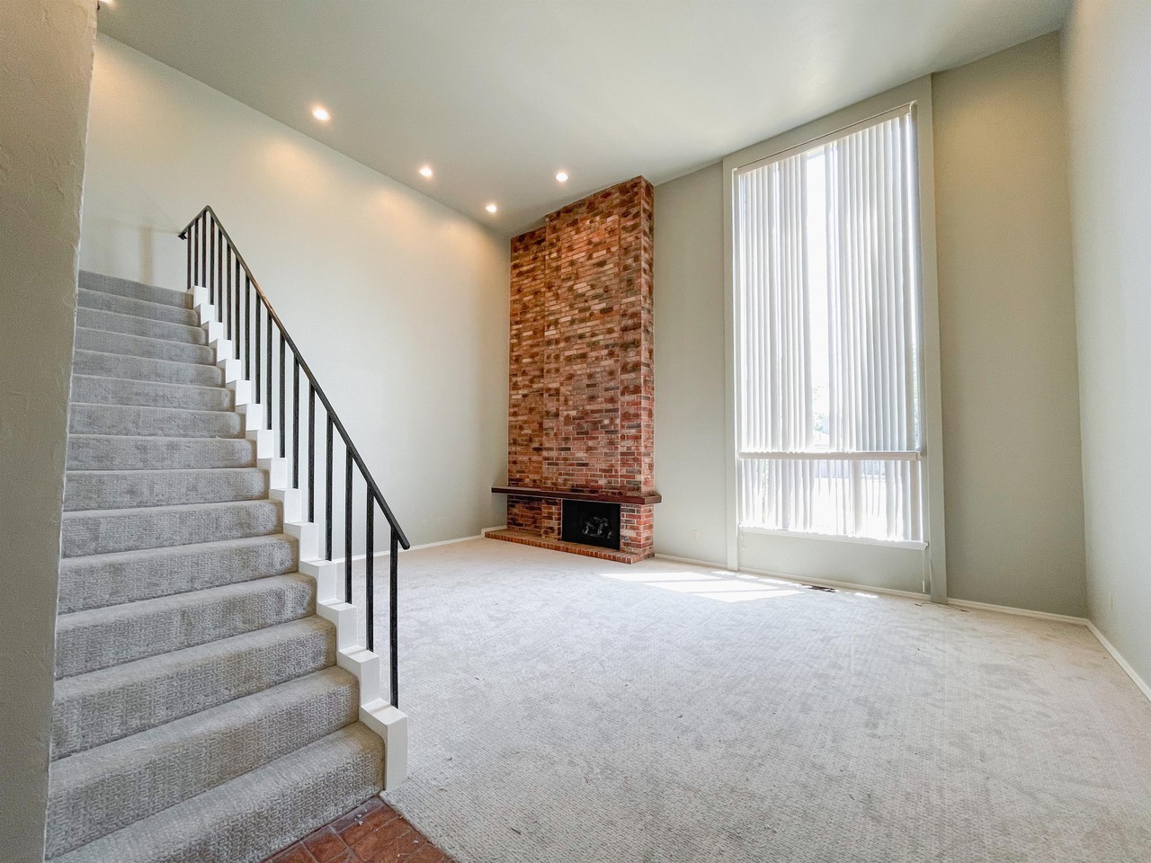 2603 Nw 50th St #2603 - Photo 3 of 40