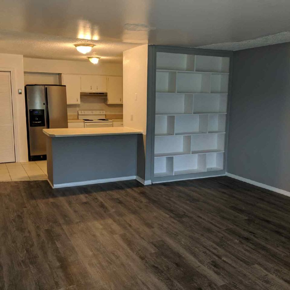 1079 Harold Dr #1 - Photo 3 of 6