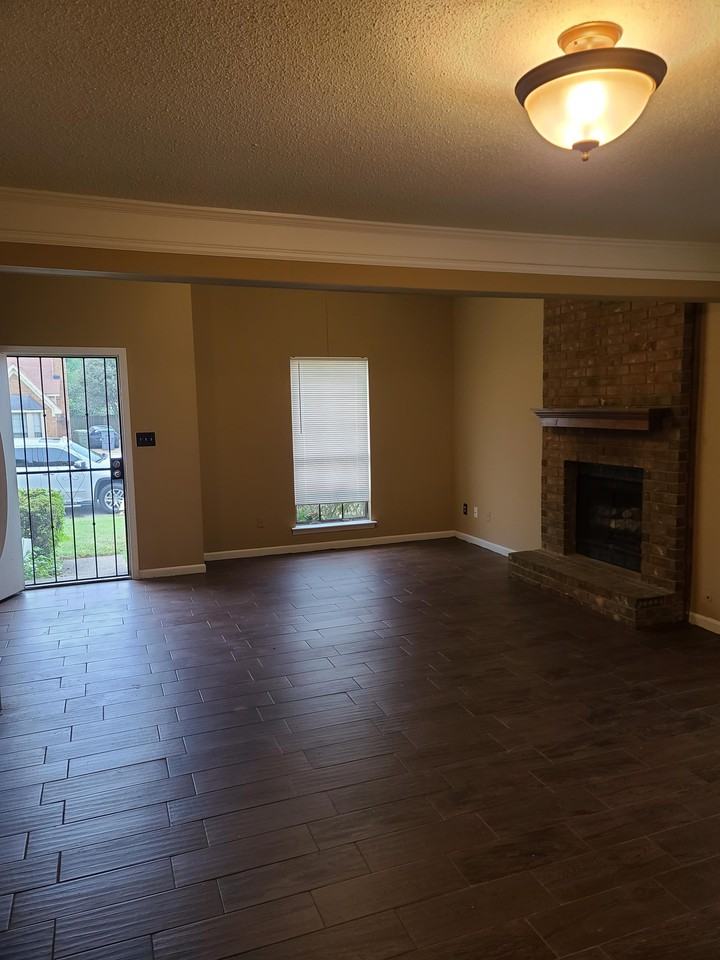 5791 Plum Valley Dr #1 - Photo 4 of 15