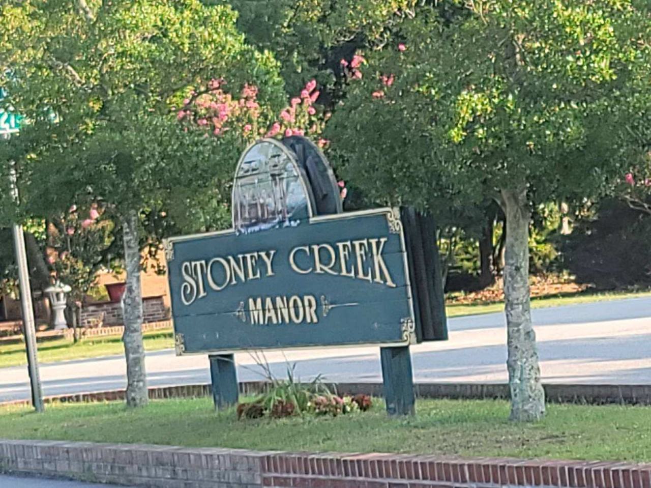 293 Glenn Oak Dr #1 - Photo 2 of 14