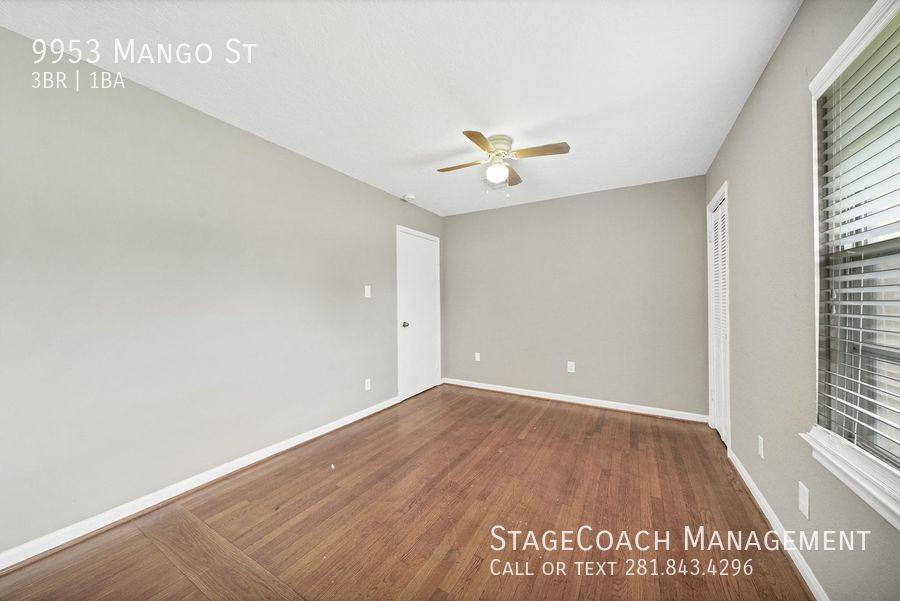 9953 Mango St - Photo 7 of 23