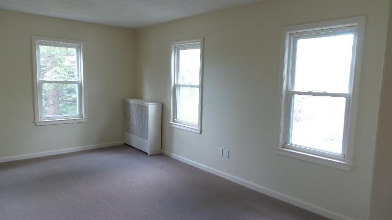 87 Cross St 2 - Photo 3 of 5