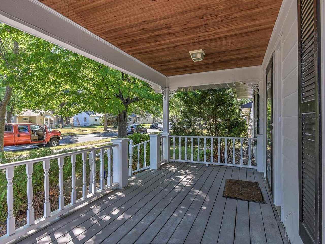 28XX Penn Ave S - Photo 3 of 27